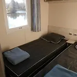 Spacieux Mobil-home 3 Avec Terrasse - Api-1-52-790 *