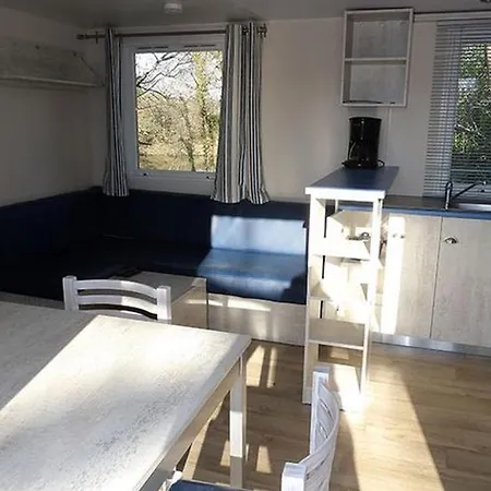 Spacieux Mobil-home 3 Avec Terrasse - Api-1-52-790 Camping