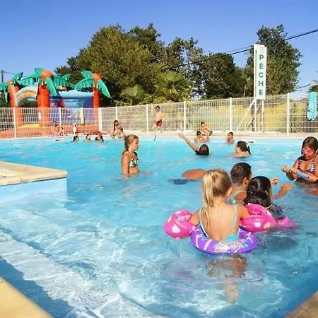 Spacieux Mobil-home 3 Avec Terrasse - Api-1-52-790 Saint-Sornin (Charente-Maritime)