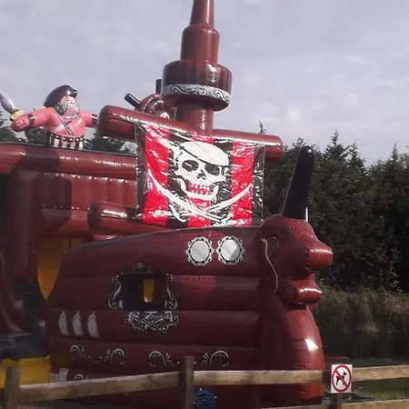 Spacieux Mobil-home 3 Avec Terrasse - Api-1-52-790 Camping *