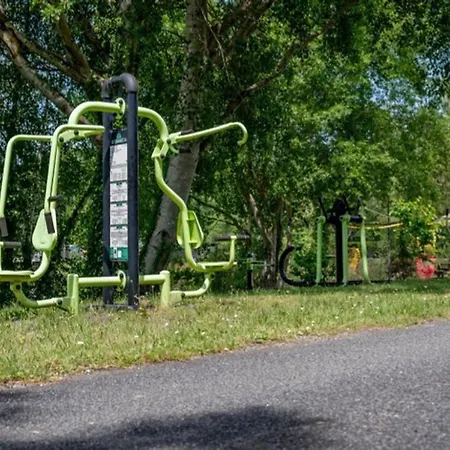 Spacieux Mobil-home 3 Avec Terrasse - Api-1-52-790 Camping *