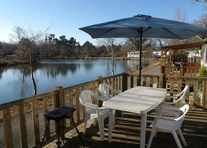 Spacieux Mobil-home 3 Avec Terrasse - Api-1-52-790