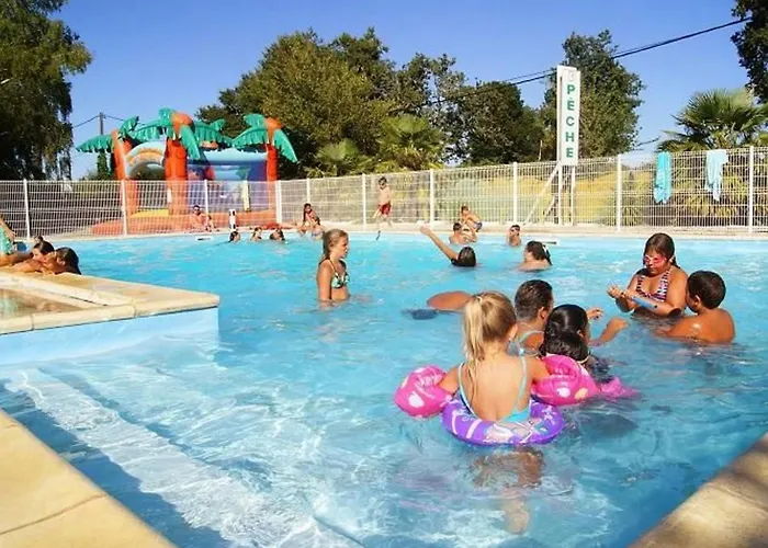 Spacieux Mobil-home 3 Avec Terrasse - Api-1-52-790 Saint-Sornin (Charente-Maritime)